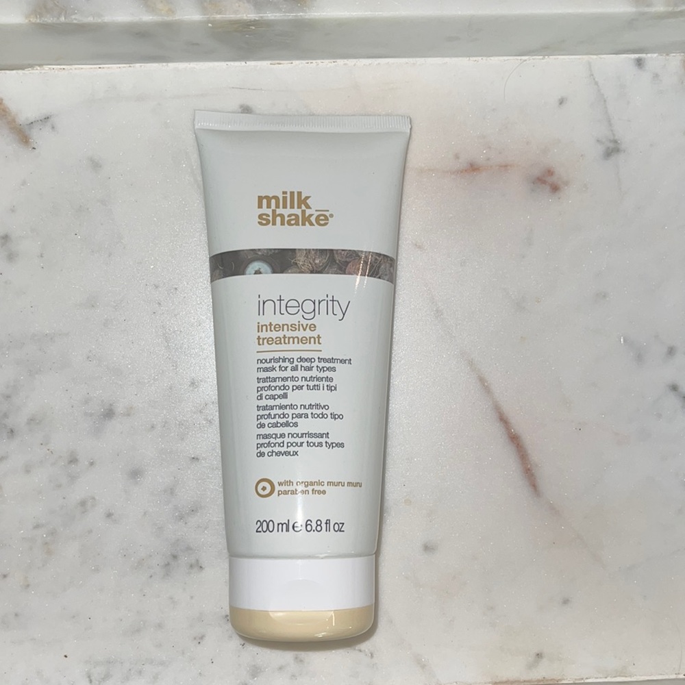 Milk_shake integrity intensive treatment for hair 200ml new and sealed
